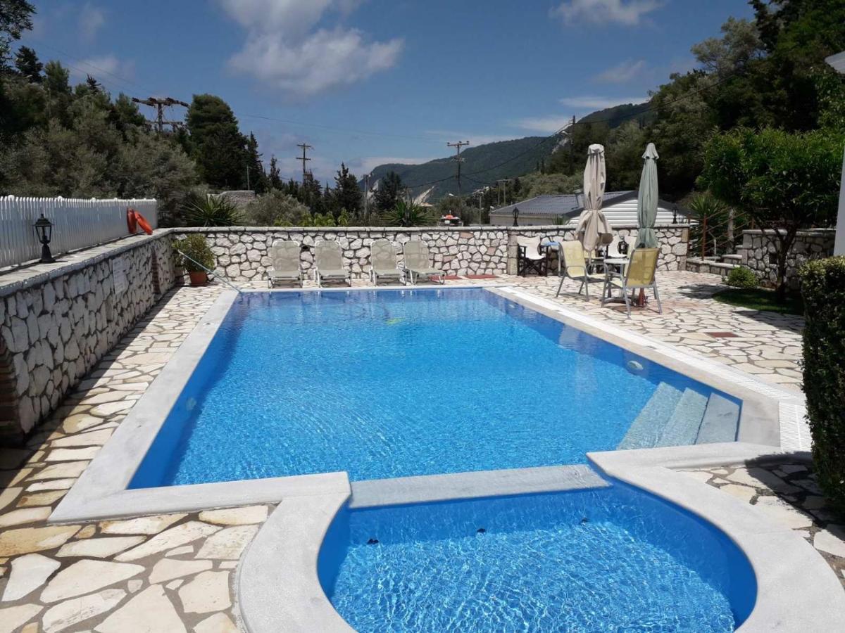 Agios Nikitas Dolphins Apartman Kültér fotó
