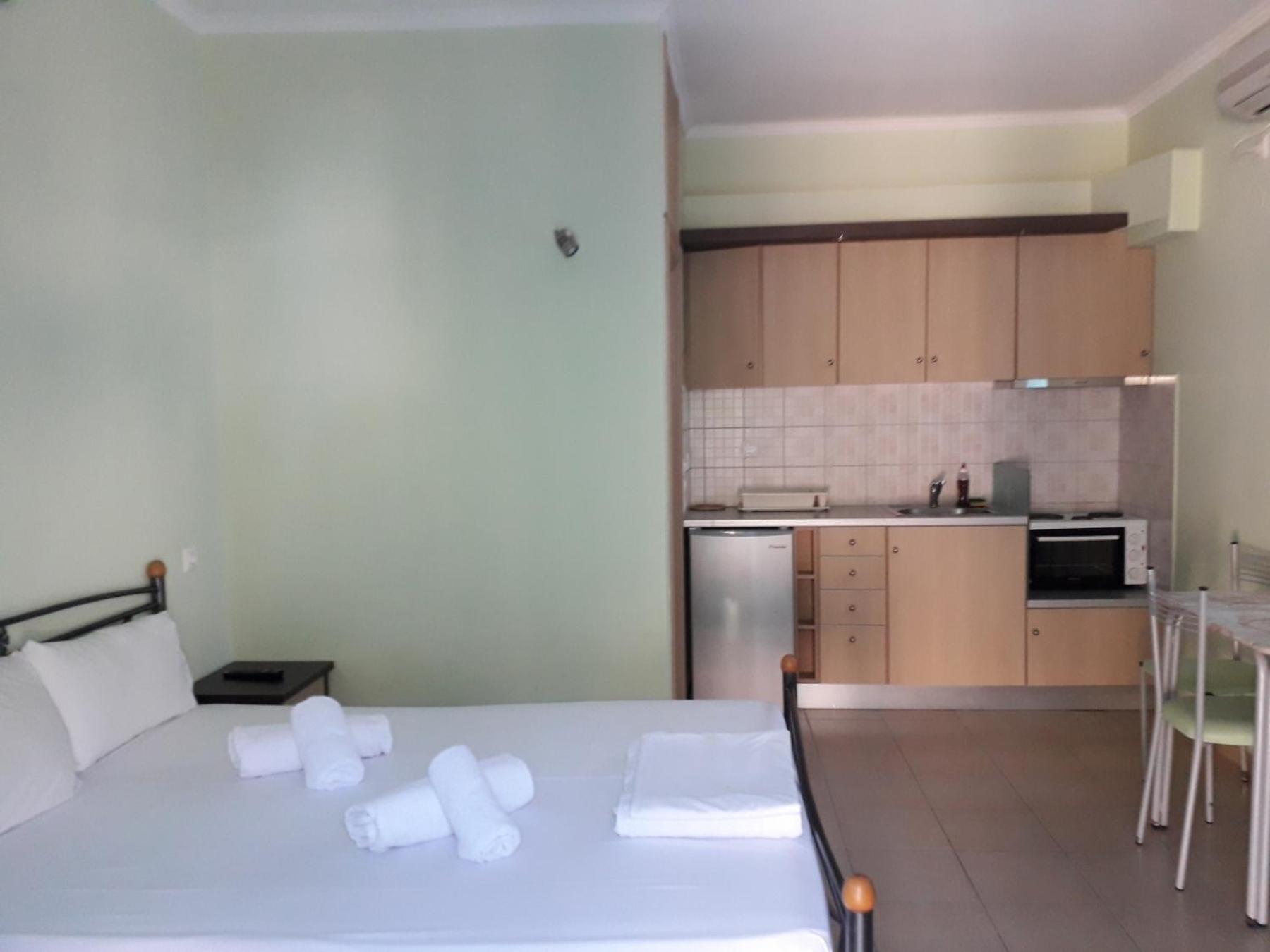 Agios Nikitas Dolphins Apartman Kültér fotó